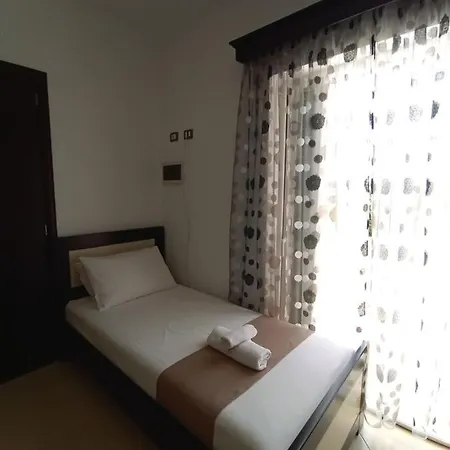Anja 3* Ksamil